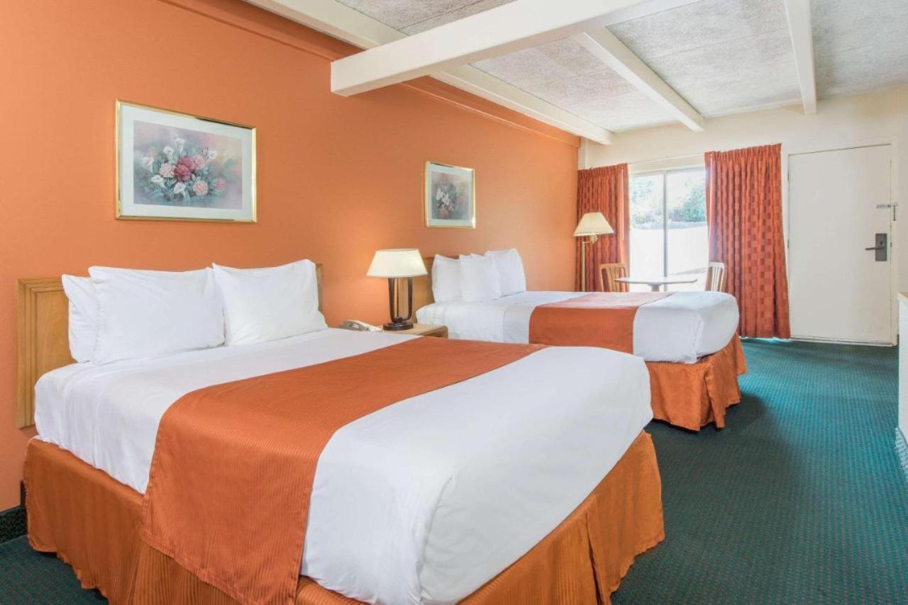Haven Inn & Suites St Louis Hazelwood - Airport North מראה חיצוני תמונה