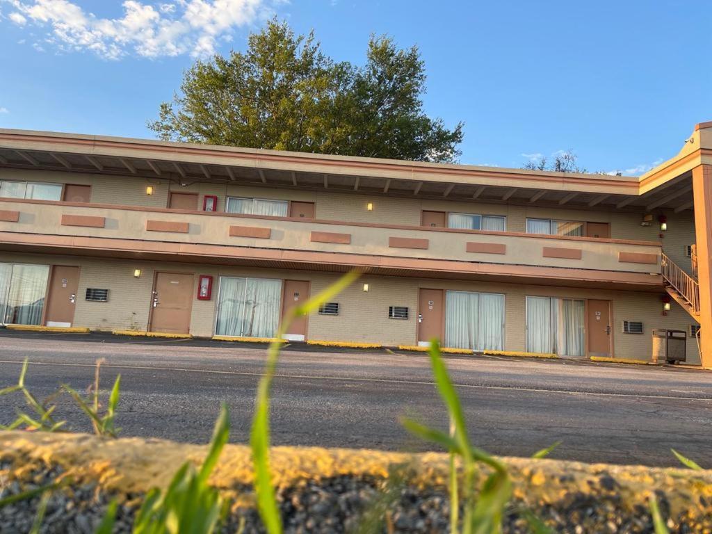Haven Inn & Suites St Louis Hazelwood - Airport North מראה חיצוני תמונה