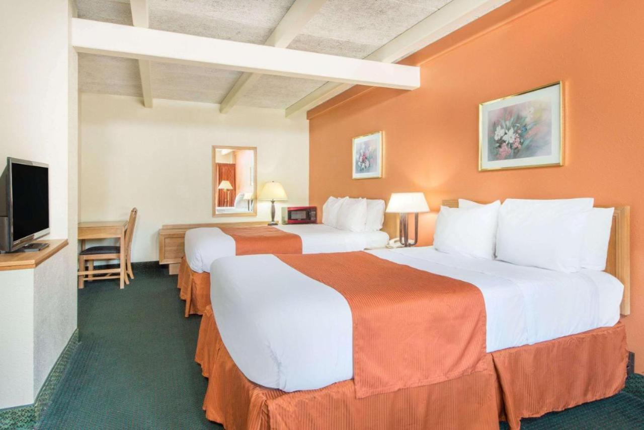 Haven Inn & Suites St Louis Hazelwood - Airport North מראה חיצוני תמונה